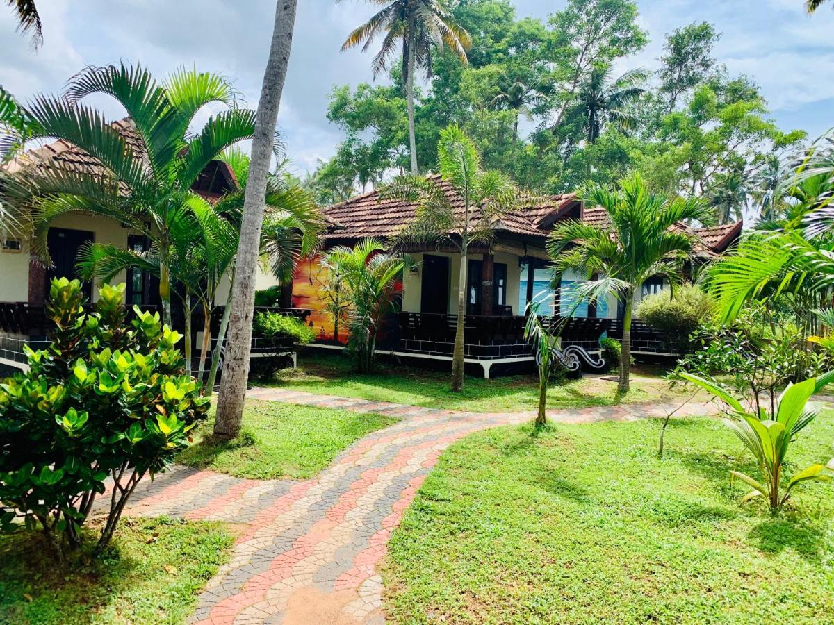 Maadathil Cottages Varkala Luaran gambar